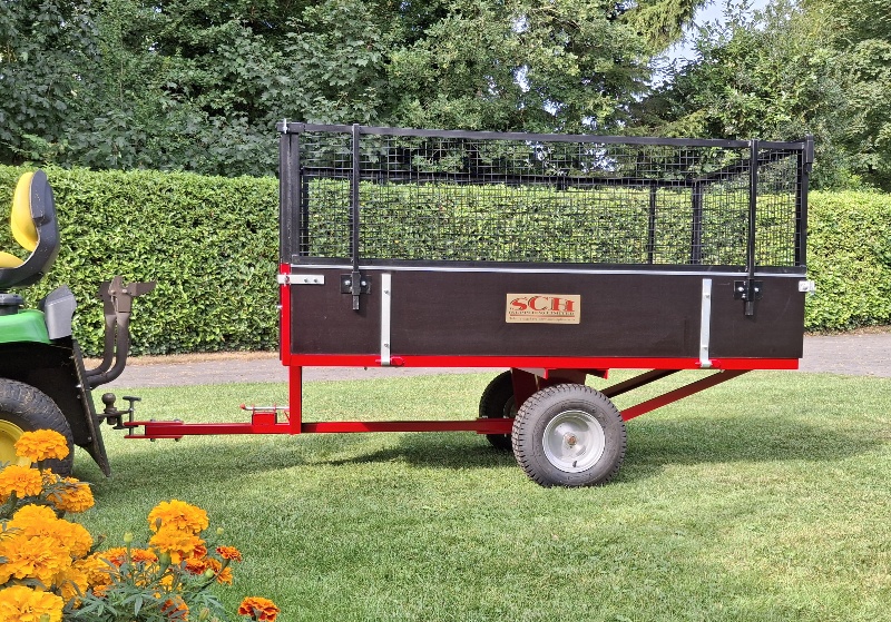 Kieptrailer met gazen opzetwanden